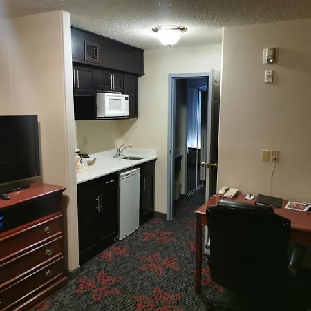 Comfort Inn & Suites University YYC Esterno foto