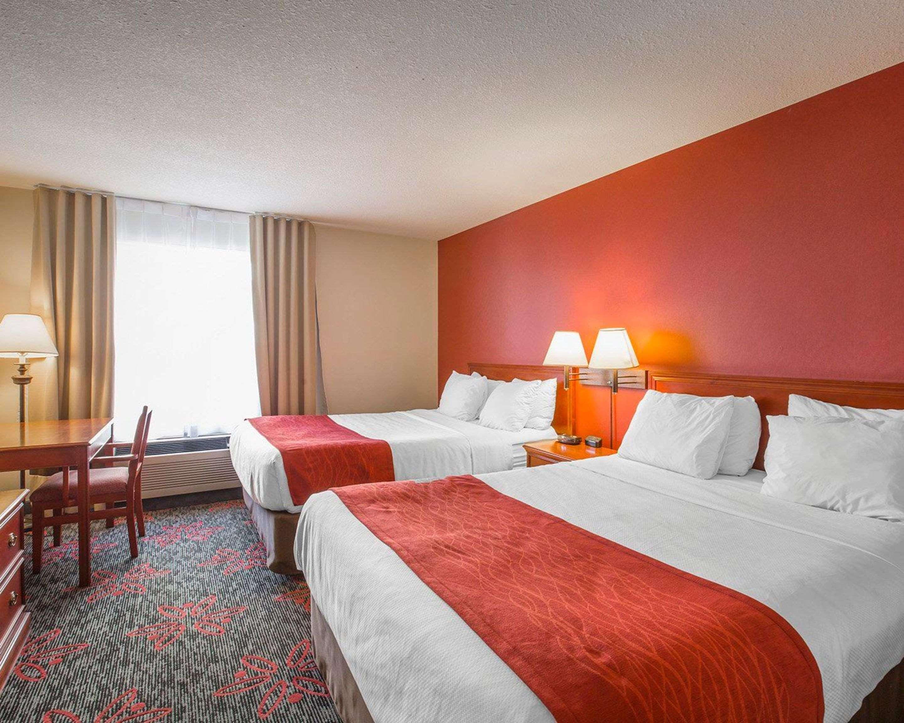 Comfort Inn & Suites University YYC Esterno foto