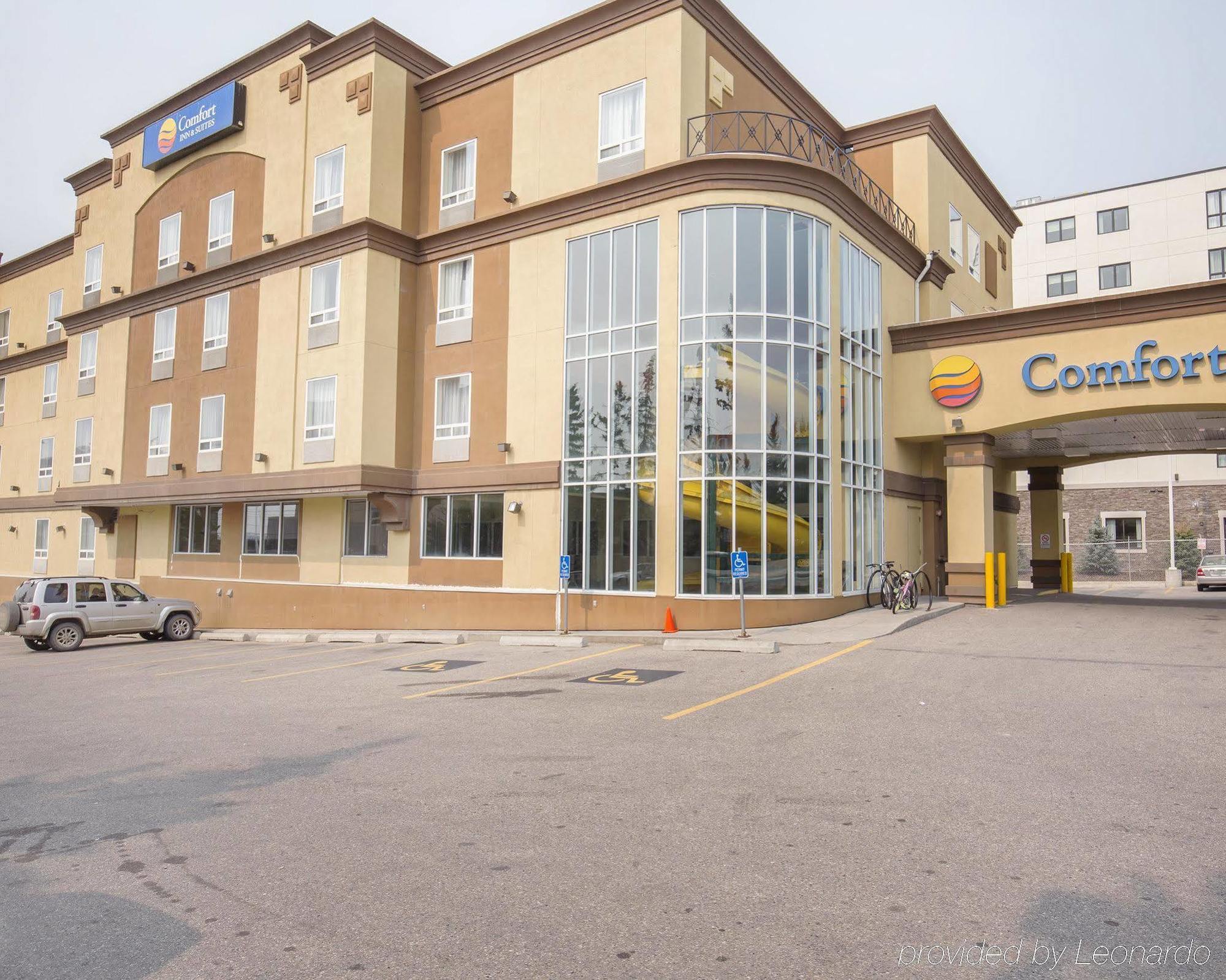 Comfort Inn & Suites University YYC Esterno foto