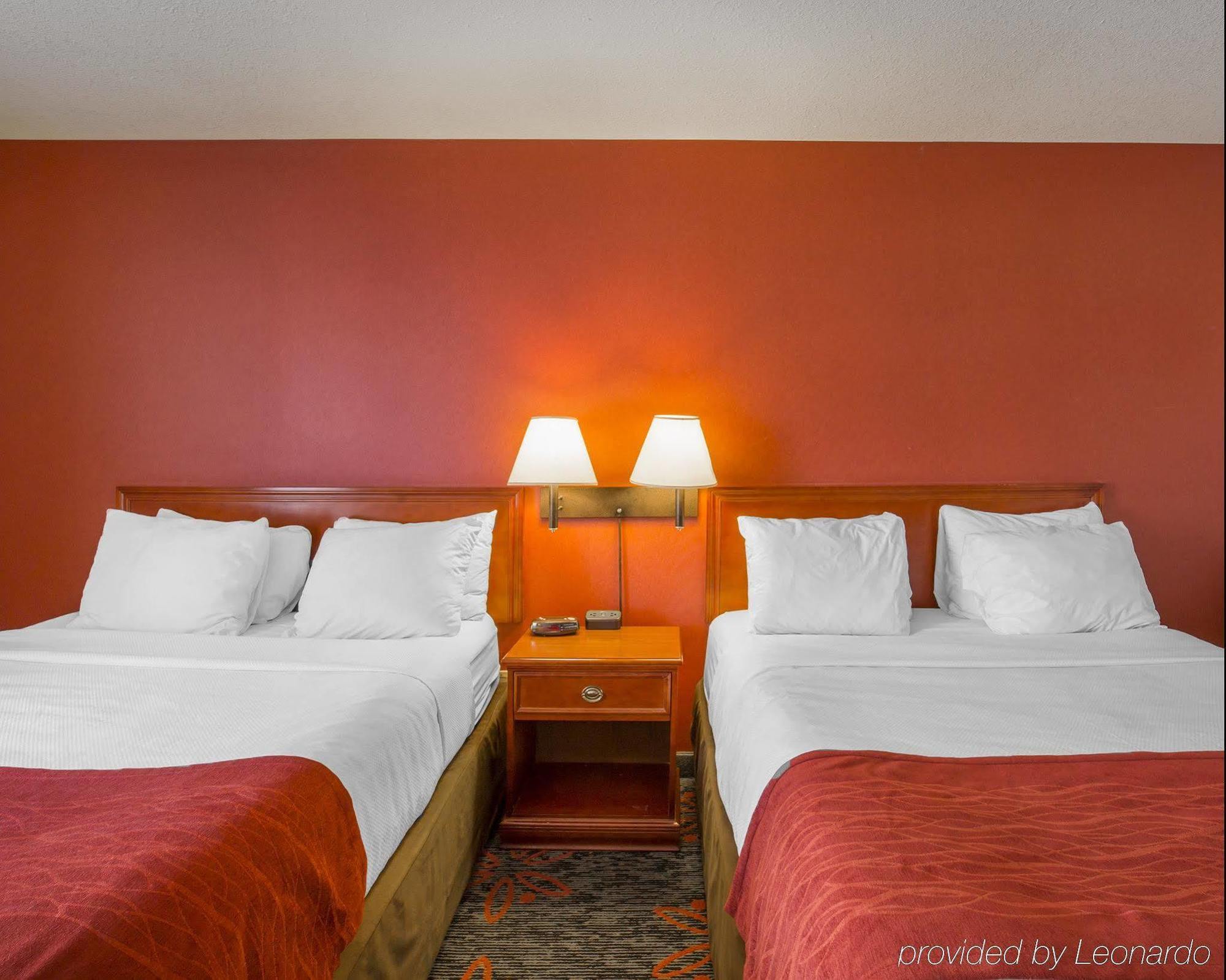 Comfort Inn & Suites University YYC Esterno foto